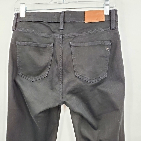 Madewell Tall 9" Mid-Rise Skinny Jeans in ISKO Stay Black - Picture 6 of 9